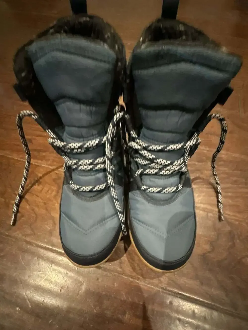 Sorel Women's Whitney II Short Lace Waterproof Insulated Winter Boots Size 7.5 B